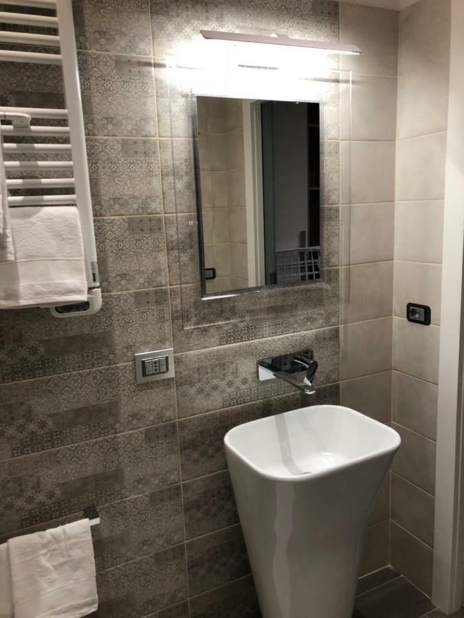 Andrea Luxury Apartments Strada Maggiore Studio 1 ボローニャ エクステリア 写真