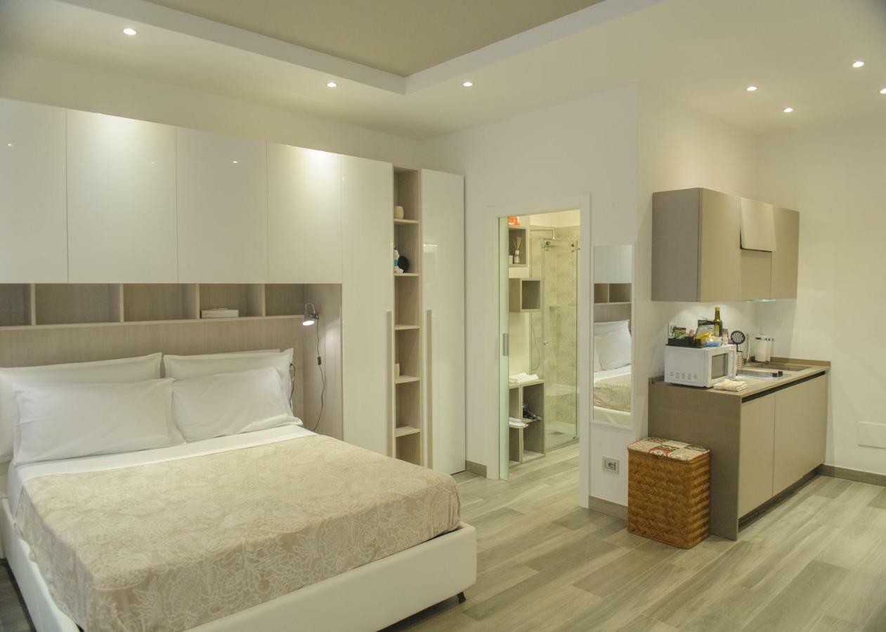 Andrea Luxury Apartments Strada Maggiore Studio 1 ボローニャ エクステリア 写真