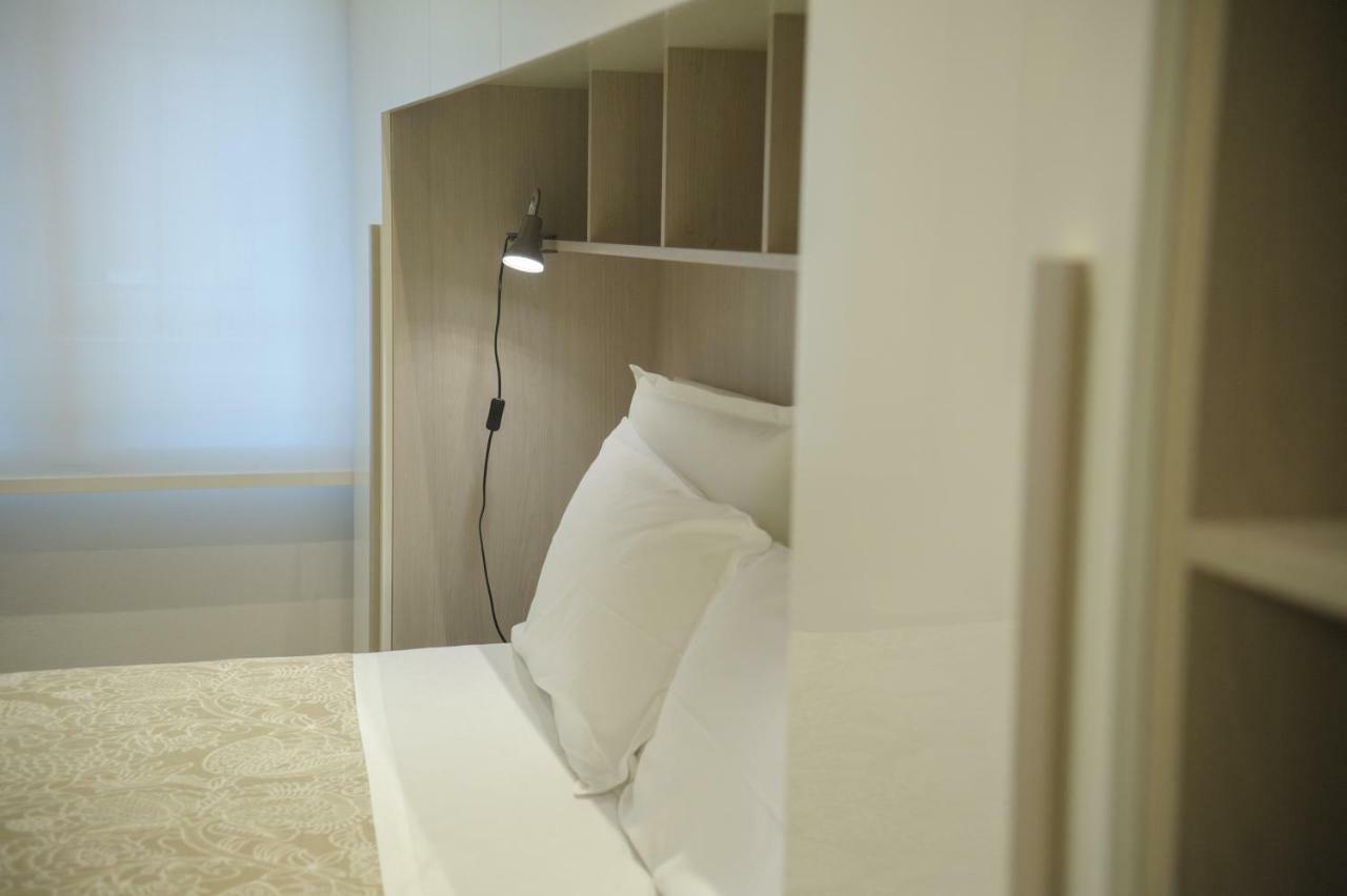 Andrea Luxury Apartments Strada Maggiore Studio 1 ボローニャ エクステリア 写真